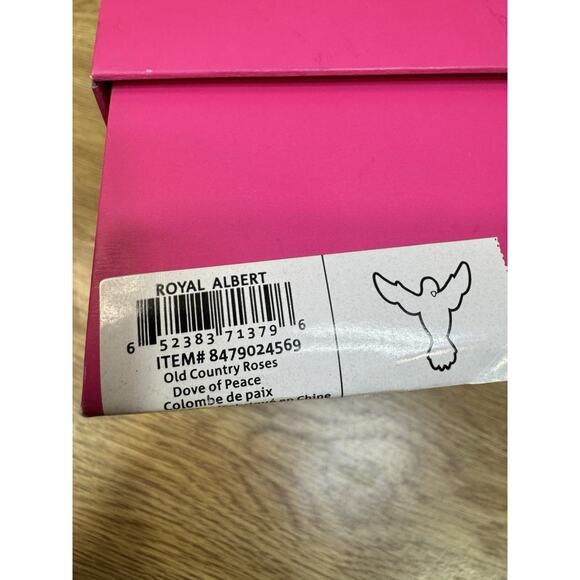 Royal Albert Bone China Old Country Roses Dove of Peace Hanging Ornament - Picture 8 of 9